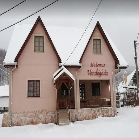 Hubertus Vendeghaz Otel Parád Dış mekan fotoğraf