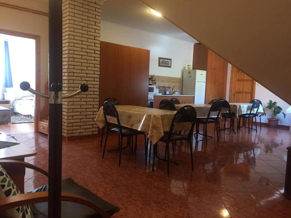 Hubertus Vendeghaz Otel Parád Dış mekan fotoğraf