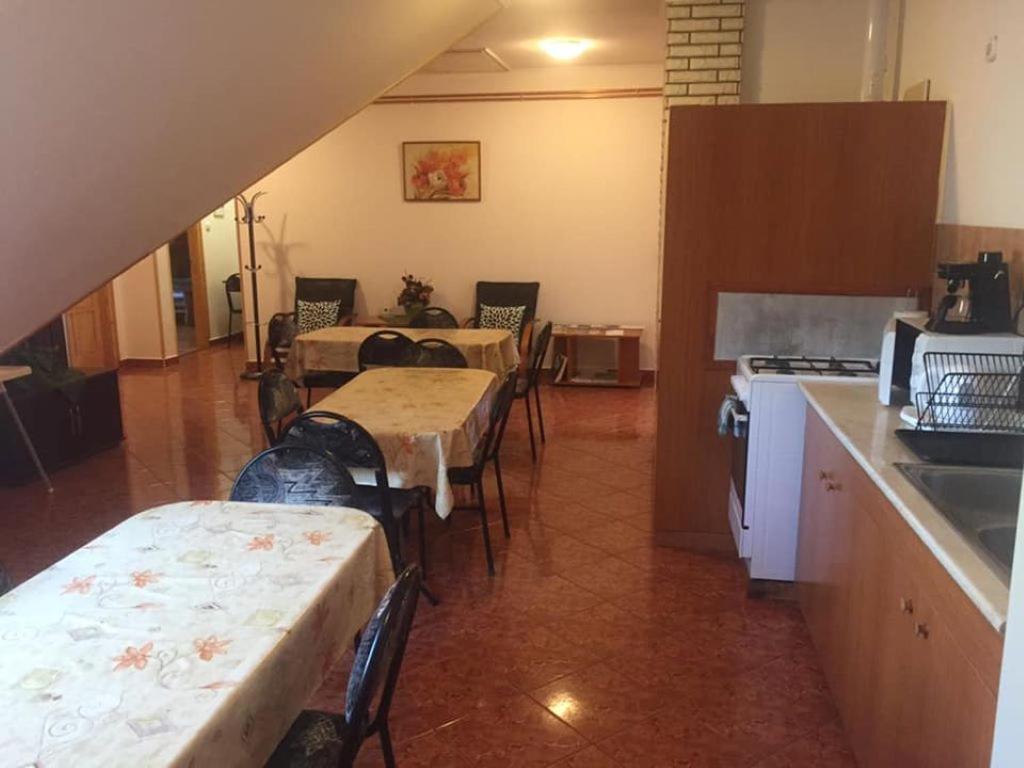 Hubertus Vendeghaz Otel Parád Dış mekan fotoğraf